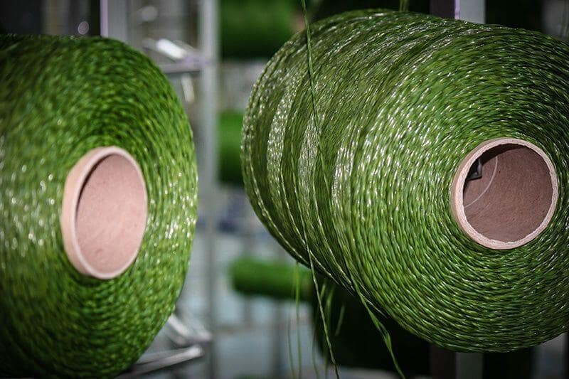 Formas del hilo cesped artificial